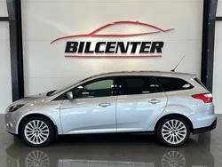 Grå Begagnad 2012 Ford Focus Titanium Kombi | 74 900 kr (Dyr)