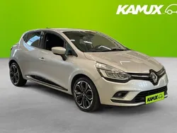 Silver/grå Begagnad 2017 Renault Clio IV Bose Edition Halvkombi | 74 700 kr (Marknadspris)