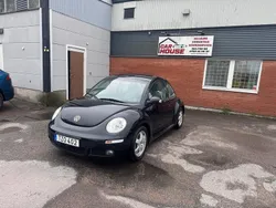 Svart Begagnad 2006 VW Beetle Halvkombi | 60 900 kr (Lite dyr)