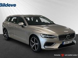 Ljusgrå (grå) Begagnad 2024 Volvo V60 Plus Kombi | 469 900 kr (Bra pris)
