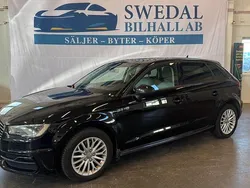 Svart Begagnad 2016 Audi A3 Sportback e-tron Attraction Sedan | 129 800 kr (Marknadspris)