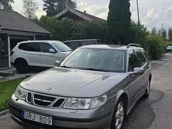 Grå Begagnad 2004 Saab 9-5 Vector Kombi | 20 000 kr (Marknadspris)