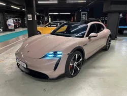 Ljusbrun Begagnad 2021 Porsche Taycan 4S Cross Turismo Sedan | 719 000 kr (Dyr)