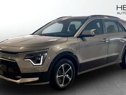 Svart (black) Ny 2025 Kia Niro 3 SUV | 358 000 kr (Marknadspris)