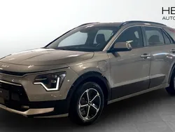 Svart (black) Ny 2025 Kia Niro SUV | 358 000 kr