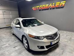 Silver Begagnad 2011 Honda Accord Executive Sedan | 67 900 kr (Marknadspris)