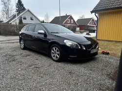 Svart Begagnad 2012 Volvo V60 R-Design Kombi | 99 900 kr (Marknadspris)