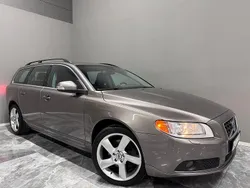 Grå Begagnad 2010 Volvo V70 Kombi | 84 900 kr (Lite dyr)