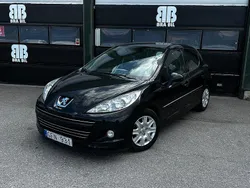 Svart Begagnad 2010 Peugeot 207 Halvkombi | 39 900 kr (Marknadspris)