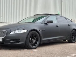 Svart Begagnad 2015 Jaguar XJ Sedan | 259 900 kr