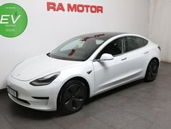 Vit Begagnad 2020 Tesla Model 3 Standard Range Plus Sedan | 209 900 kr (Marknadspris)