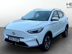Vit (white) Begagnad 2022 MG ZS Comfort Sedan | 244 900 kr (Superpris)