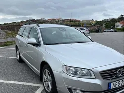 Silver Begagnad 2015 Volvo V70 Momentum Kombi | 130 000 kr (Marknadspris)
