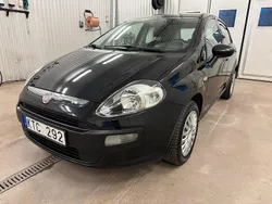 Svart Begagnad 2010 Fiat Punto Evo Dynamic Halvkombi | 37 500 kr