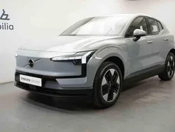 Grå Begagnad 2024 Volvo EX30 Single Motor SUV | 329 900 kr