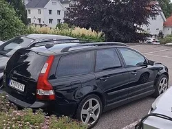 Svart Begagnad 2006 Volvo V50 Kinetic Kombi | 6 000 kr (Superpris)