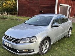 Silver Begagnad 2011 VW Passat Sedan | 99 000 kr (Bra pris)