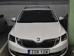 Vit Begagnad 2020 Skoda Octavia Style Kombi | 155 000 kr (Superpris)