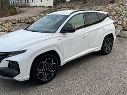 Vit Begagnad 2021 Hyundai Tucson Advanced SUV | 247 000 kr (Marknadspris)