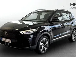 Svart (black) Begagnad 2022 MG ZS Comfort Sedan | 244 900 kr (Bra pris)