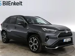 Grå Begagnad 2023 Toyota RAV4 Hybrid Style SUV | 479 900 kr (Bra pris)
