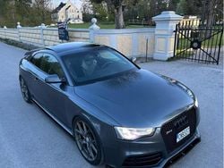 Grå Begagnad 2012 Audi RS5 Sportkupé | 309 000 kr (Dyr)