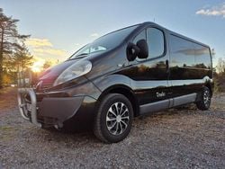 Svart Begagnad 2013 Renault Trafic Van | 78 000 kr (Marknadspris)