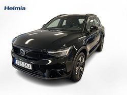 Svart Begagnad 2023 Volvo XC40 Plus SUV | 339 900 kr