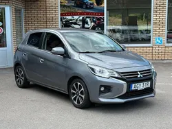 Grå Begagnad 2021 Mitsubishi Space Star Kombi | 129 500 kr (Marknadspris)