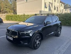 Svart Begagnad 2020 Volvo XC40 SUV | 265 000 kr (Marknadspris)