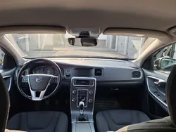 Svart Begagnad 2017 Volvo V60 Kinetic Kombi | 142 000 kr (Marknadspris)