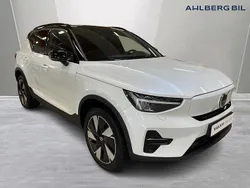 Vit Begagnad 2023 Volvo XC40 Core SUV | 454 500 kr