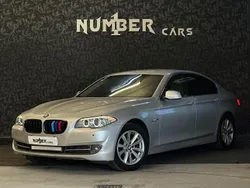 Ljusgrå Begagnad 2011 BMW 520 Sedan | 97 900 kr (Marknadspris)