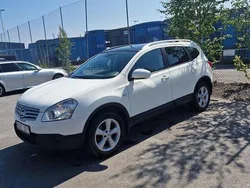 Vit Begagnad 2010 Nissan Qashqai +2 SUV | 70 000 kr (Marknadspris)