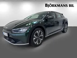 Grön (/g4e/ deep forrest m) Begagnad 2022 Kia EV6 2 SUV | 389 900 kr (Bra pris)