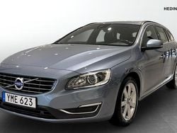 Ljusblå (blue) Begagnad 2018 Volvo V60 Kombi | 189 900 kr (Superpris)