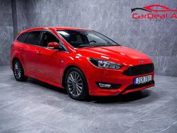 Röd Begagnad 2017 Ford Focus ST-Line Kombi | 89 800 kr (Superpris)
