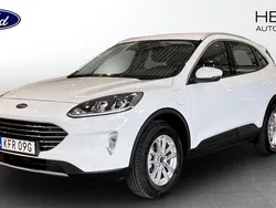 Vit (white) Begagnad 2022 Ford Kuga Titanium SUV | 279 900 kr (Marknadspris)