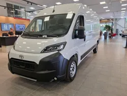 Vit Ny 2024 Toyota Proace Comfort Van | 611 250 kr