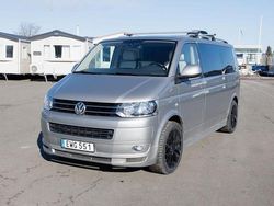 Grå Begagnad 2014 VW Caravelle Exclusive Minibuss | 625 000 kr