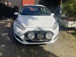 Vit Begagnad 2013 Ford Fiesta Titanium Halvkombi | 62 000 kr (Bra pris)