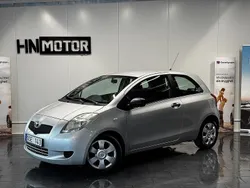 Silver Begagnad 2006 Toyota Yaris Halvkombi | 32 900 kr (Bra pris)