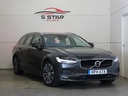 Mörkgrå (grå) Begagnad 2020 Volvo V90 Momentum Kombi | 213 900 kr (Marknadspris)