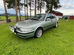 Grön Begagnad 2002 Saab 9-3 Halvkombi | 13 995 kr (Marknadspris)