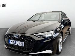 Svart Begagnad 2024 Audi A3 Sportback Advanced Plus Halvkombi | 329 000 kr (Dyr)
