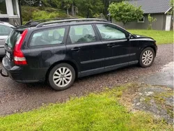 Svart Begagnad 2005 Volvo V50 Kinetic Kombi | 10 000 kr (Superpris)