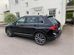 Svart Begagnad 2018 VW Tiguan SUV | 229 000 kr (Marknadspris)