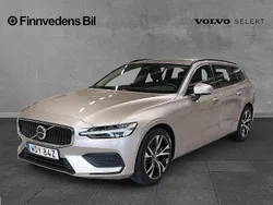 Ljusgrå Begagnad 2023 Volvo V60 Core Kombi | 344 900 kr (Marknadspris)