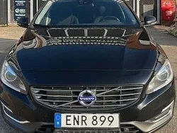 Svart Begagnad 2015 Volvo V60 Momentum Kombi | 89 000 kr (Bra pris)