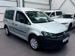 Grå (gråmetallic) Begagnad 2017 VW Caddy Life Minibuss | 136 900 kr (Dyr)